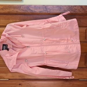 INTL d.e.t.a.i.l.s® parka in a pocket!